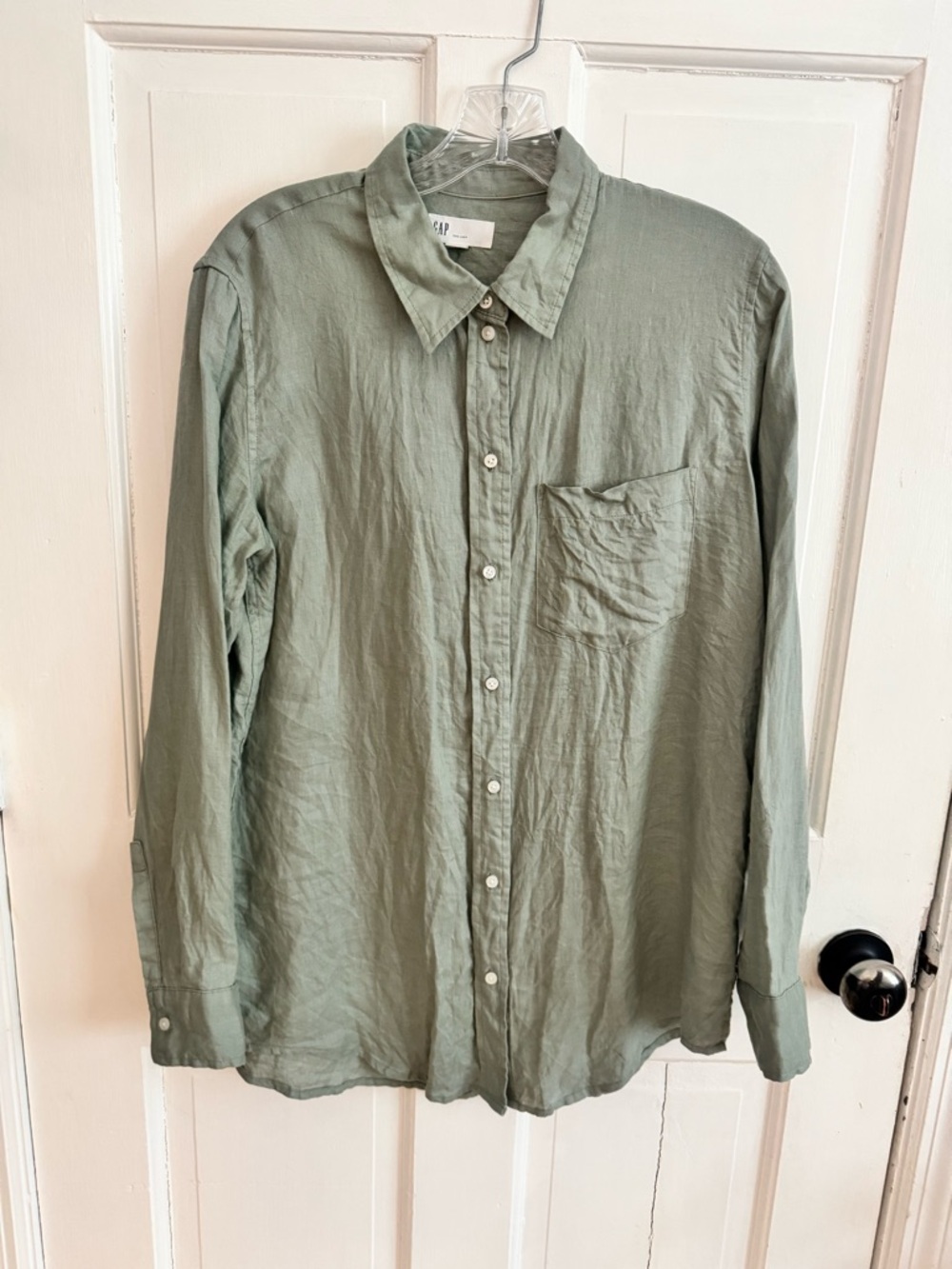 GAP Light Sage Green Casual Button-Down Shirt, 100 Percent Linen